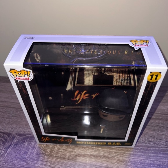 Funko Pop Albums Notorious B.I.G. Vinyl Figure - Picture 5 of 5